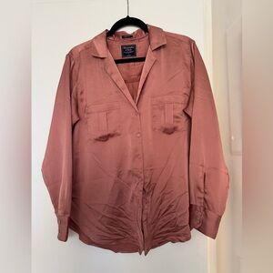 Abercrombie & Fitch Dusty Rose / Pink Satin Women’s Button Up Blouse